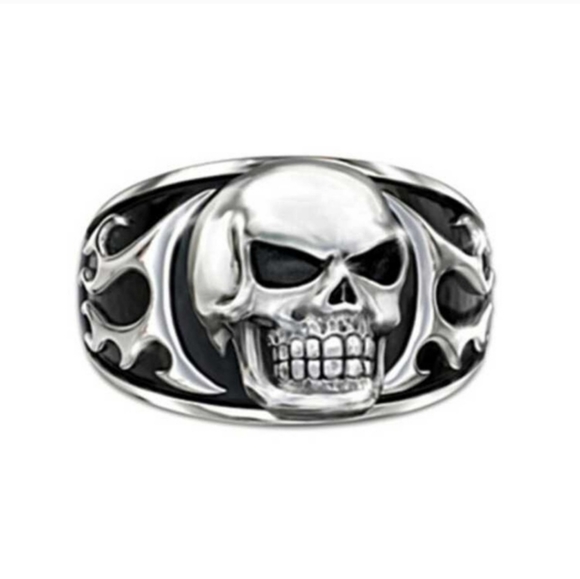 modaclothing Other - Gothic Skull Ring Engraved "Fear Nothing"